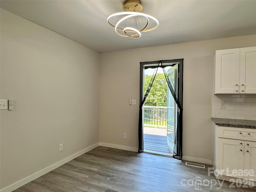 811 Kennedy Street - Photo 9