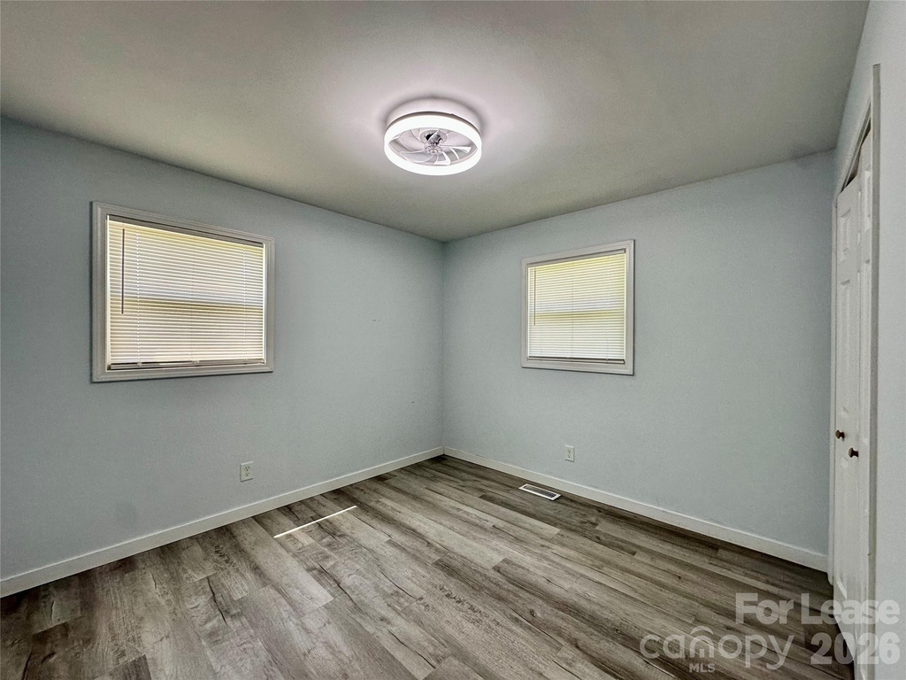 811 Kennedy Street - Photo 14