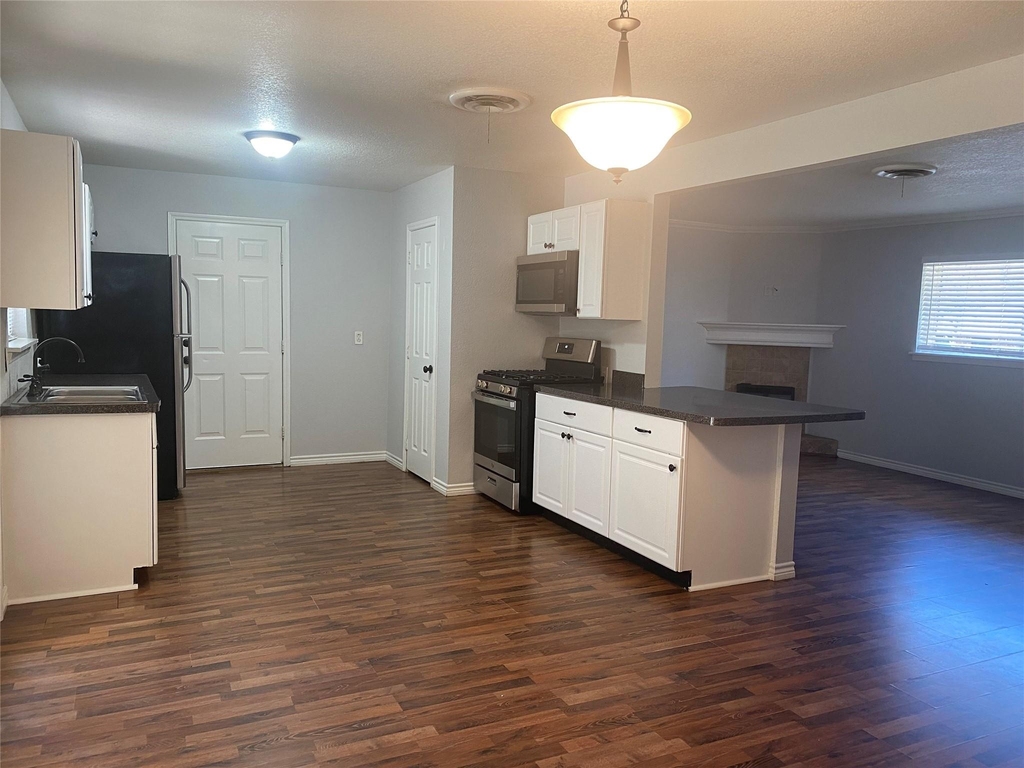 308 Case Street - Photo 4