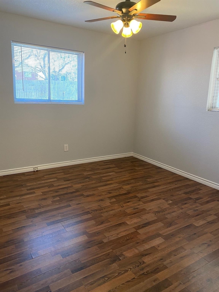 308 Case Street - Photo 6
