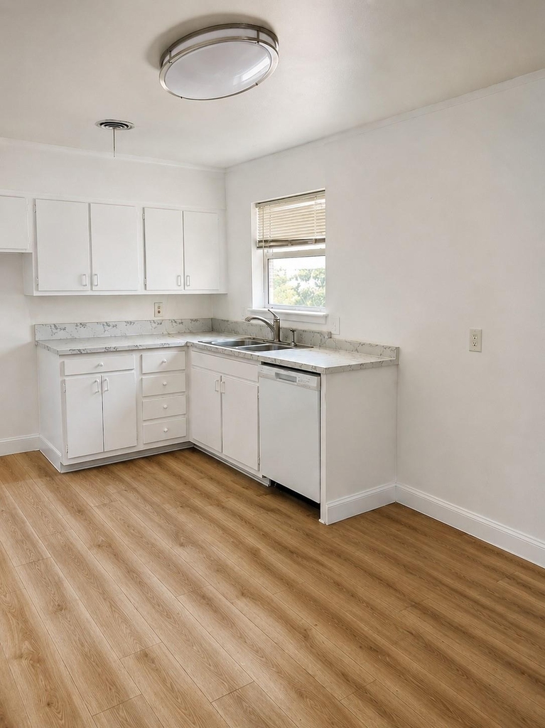 2016 Menefee Street - Photo 2