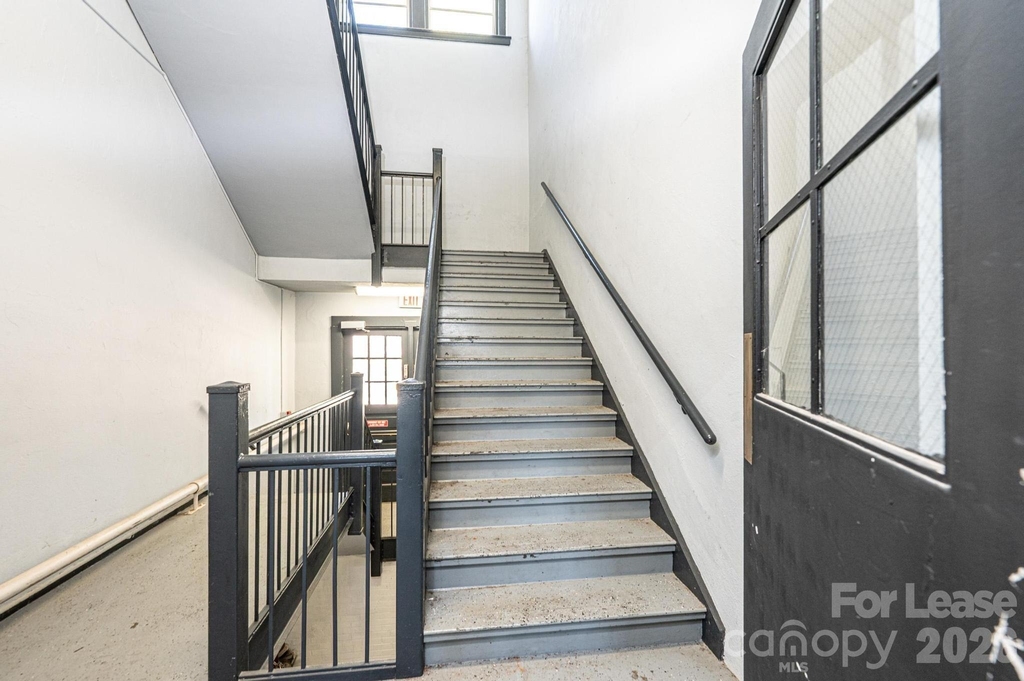 426 2nd Avenue Se - Photo 11