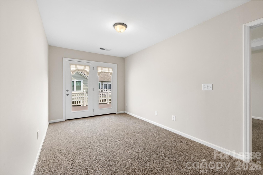 1368 Galloway Road - Photo 11