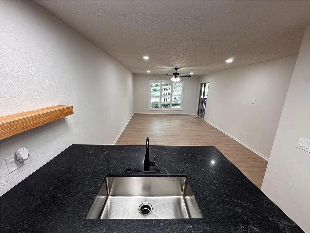 4859 Cedar Springs Road - Photo 5