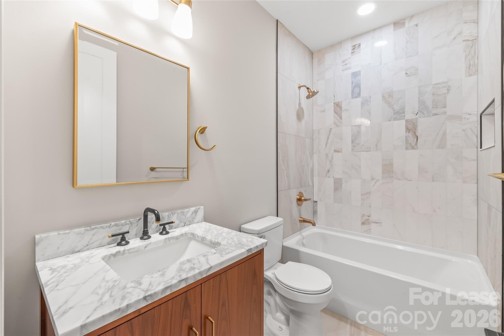 3905 Plainview Road - Photo 18