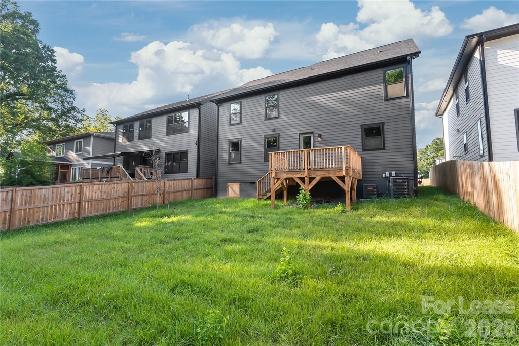 3905 Plainview Road - Photo 44