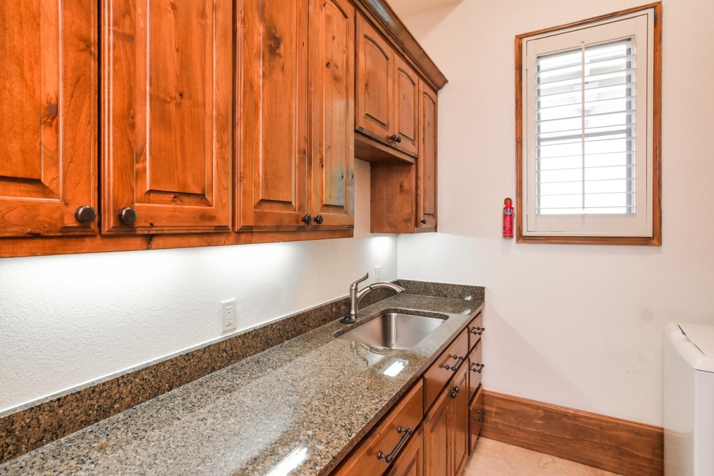 11845 Verona Court - Photo 20