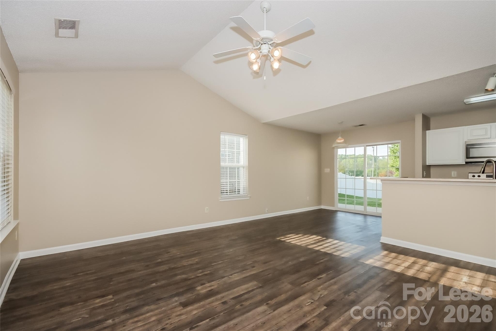 2170 Wexford Way - Photo 5