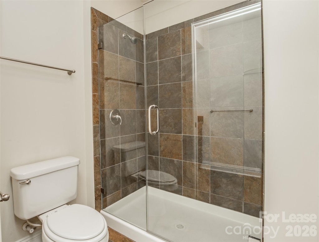 701 Royal Court - Photo 12