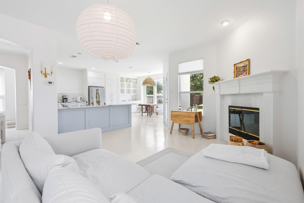 16012 Alvarado Drive - Photo 6