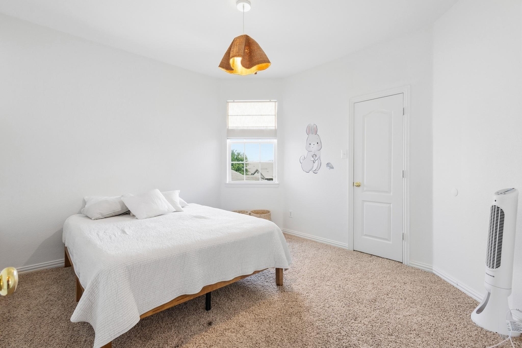 16012 Alvarado Drive - Photo 15