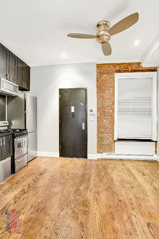 15 West 103rd Street - Photo 1
