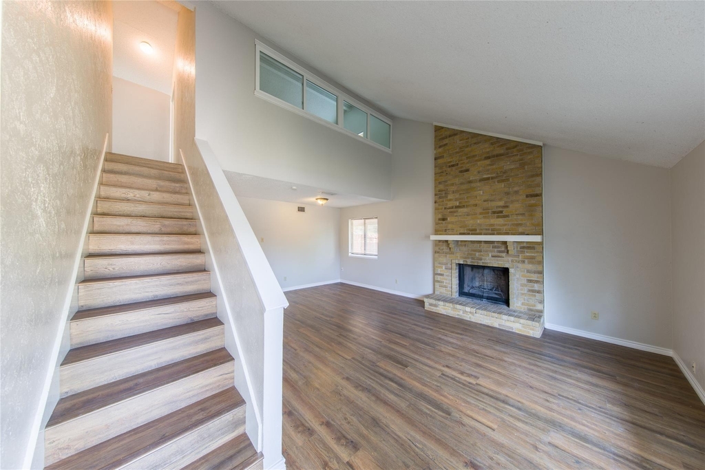 2814 Lancer Lane - Photo 4