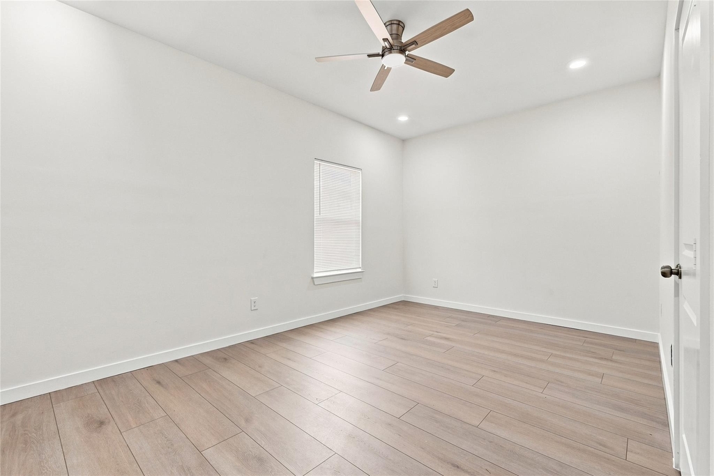 5715 Smiley Road - Photo 15