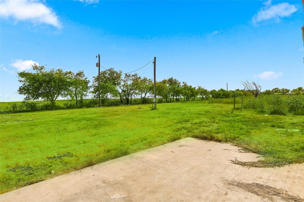 5715 Smiley Road - Photo 17