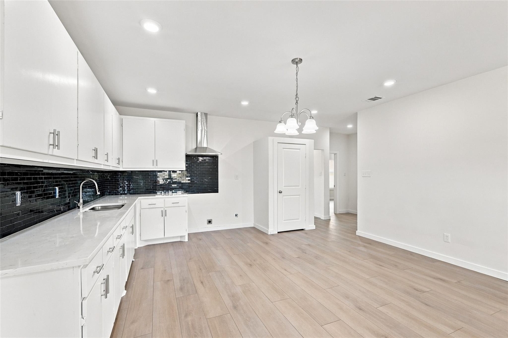 5715 Smiley Road - Photo 1