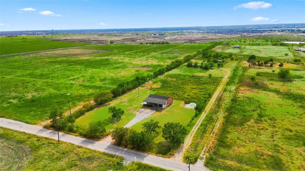 5715 Smiley Road - Photo 18