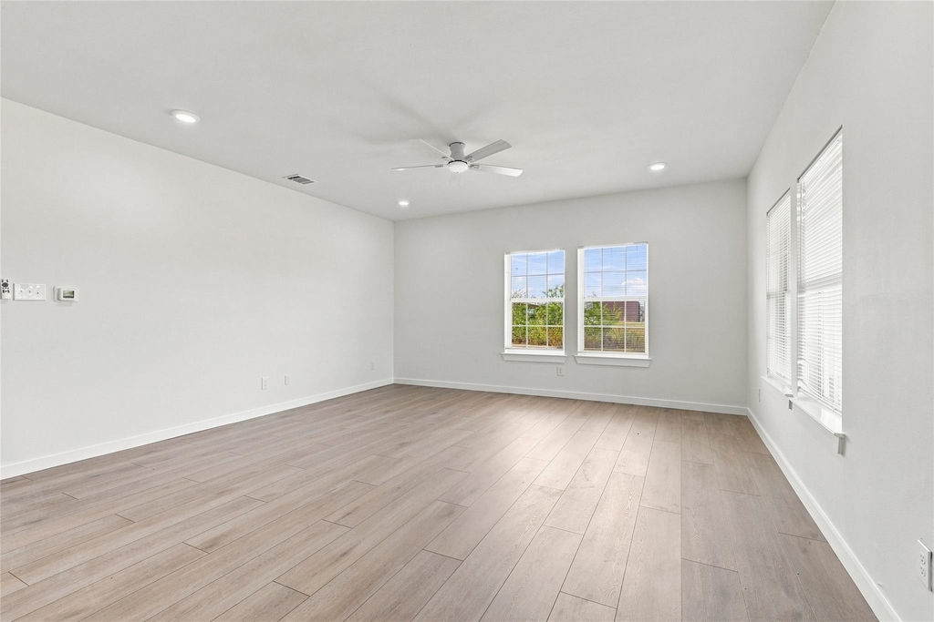 5715 Smiley Road - Photo 6