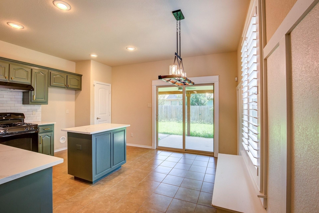 1109 Central Village Drive - Photo 19