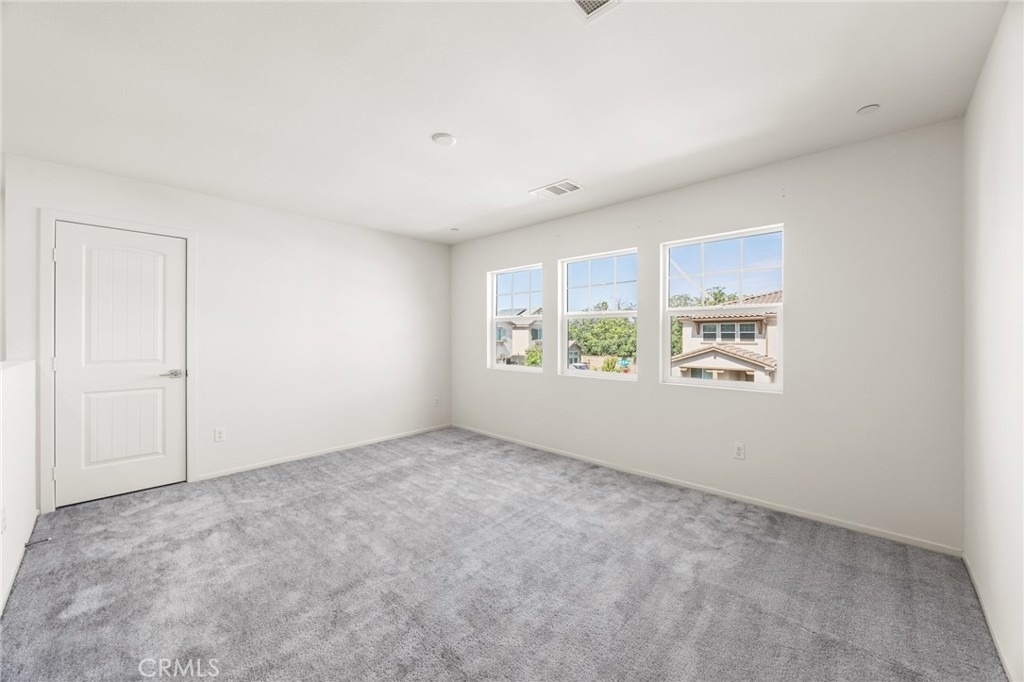 1820 Julie Drive - Photo 8