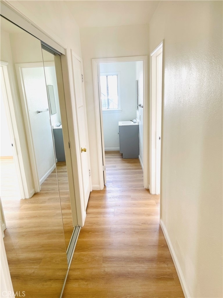 5754 Vineland Avenue - Photo 7