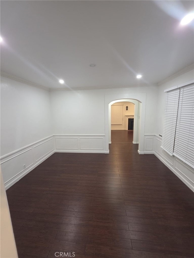 1022 W 57th - Photo 14
