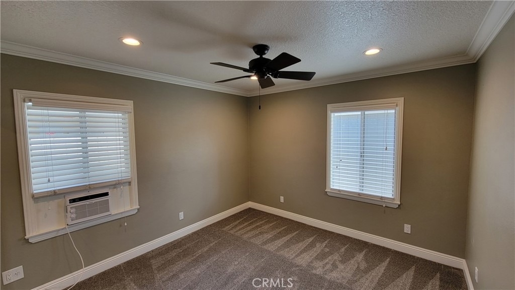 14107 Putnam Street - Photo 11