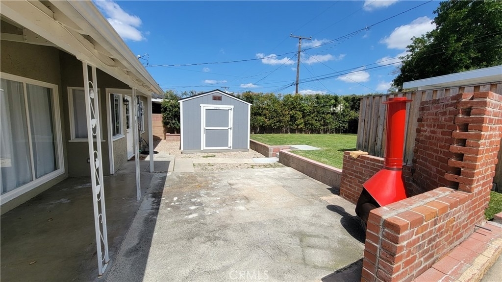 14107 Putnam Street - Photo 6
