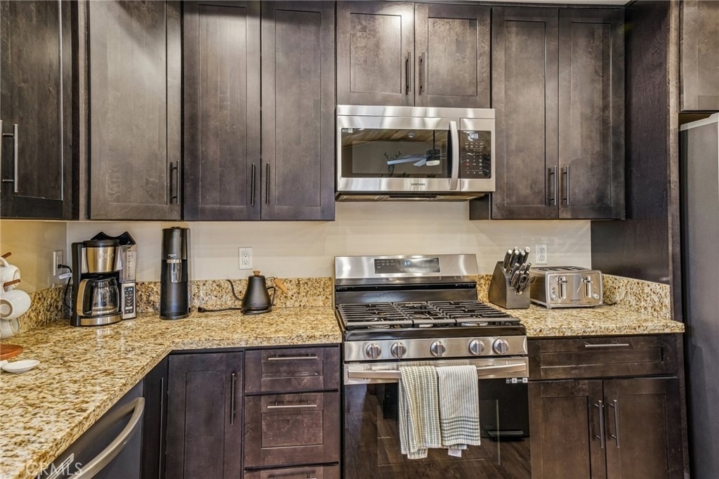 933 Spruce - Photo 57