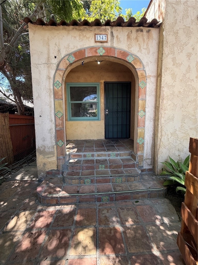 1347 N Citrus - Photo 1