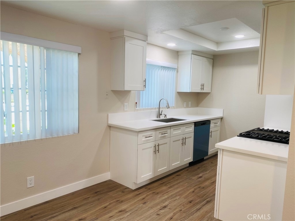 9156 Burke Street - Photo 5