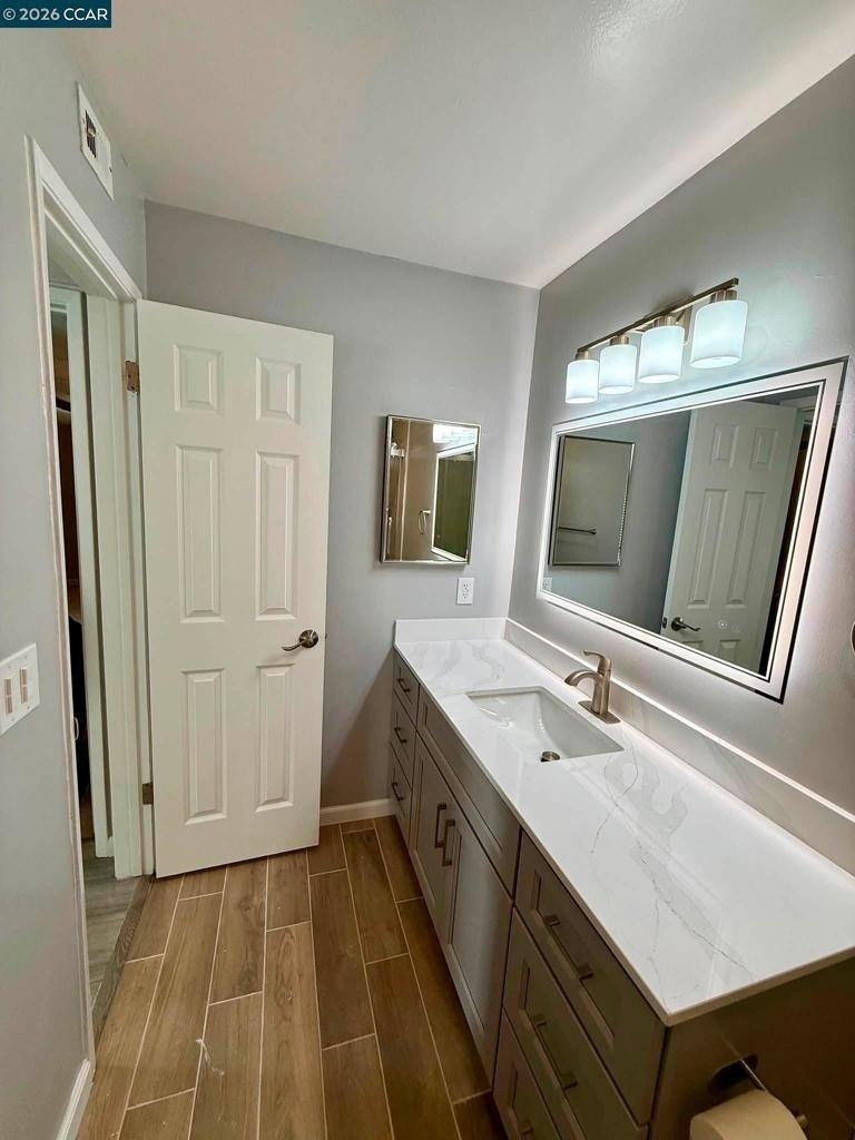 330 N Civic - Photo 13
