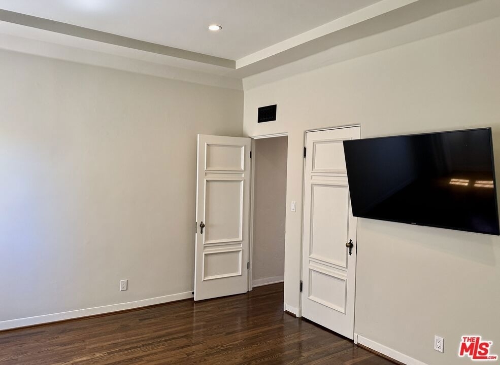 1330 N Harper Avenue - Photo 37