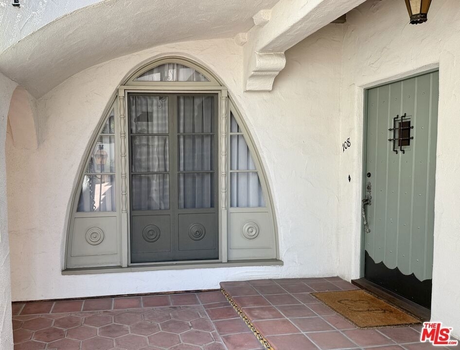 1330 N Harper Avenue - Photo 5
