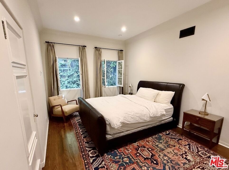 1330 N Harper Avenue - Photo 47