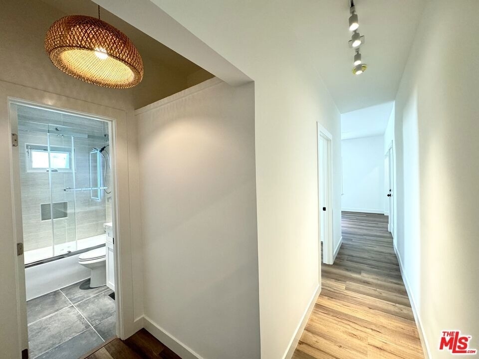 151 N Swall Drive - Photo 4