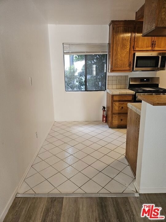 5170 N Columbus Avenue - Photo 9