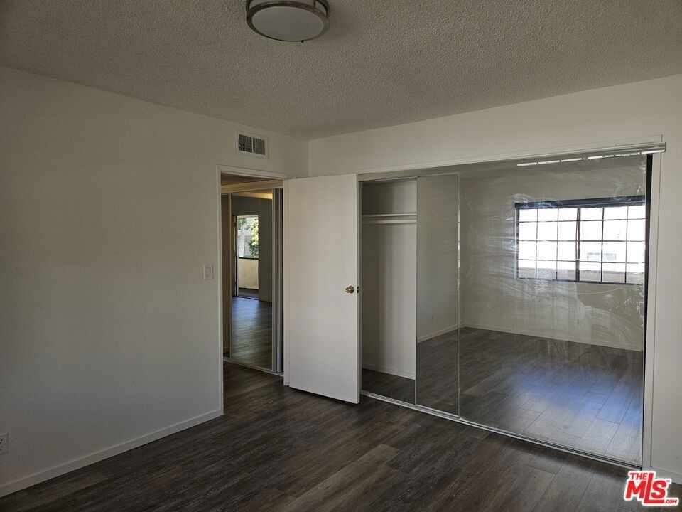 5170 N Columbus Avenue - Photo 8