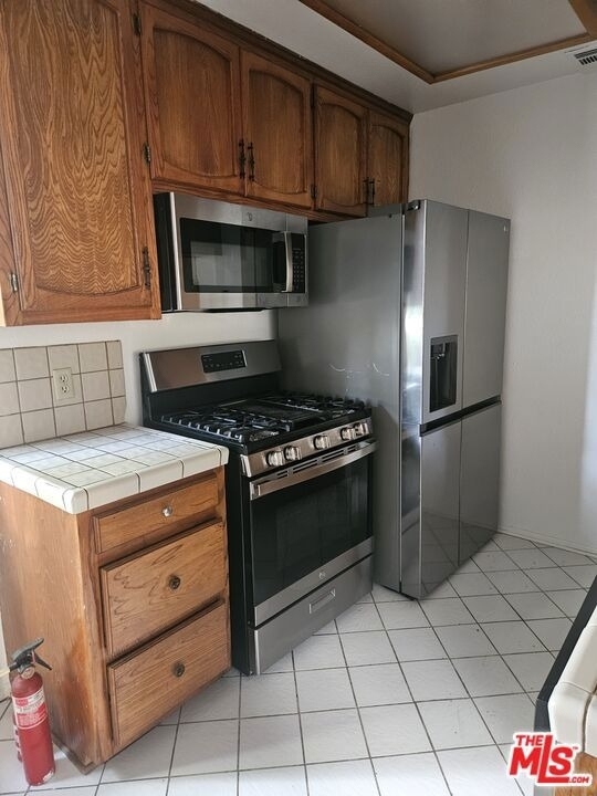 5170 N Columbus Avenue - Photo 12