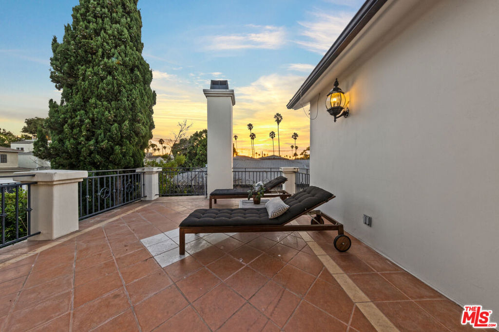 725 Oxford Avenue - Photo 48