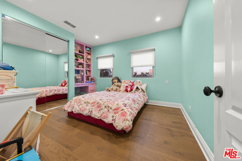 725 Oxford Avenue - Photo 49