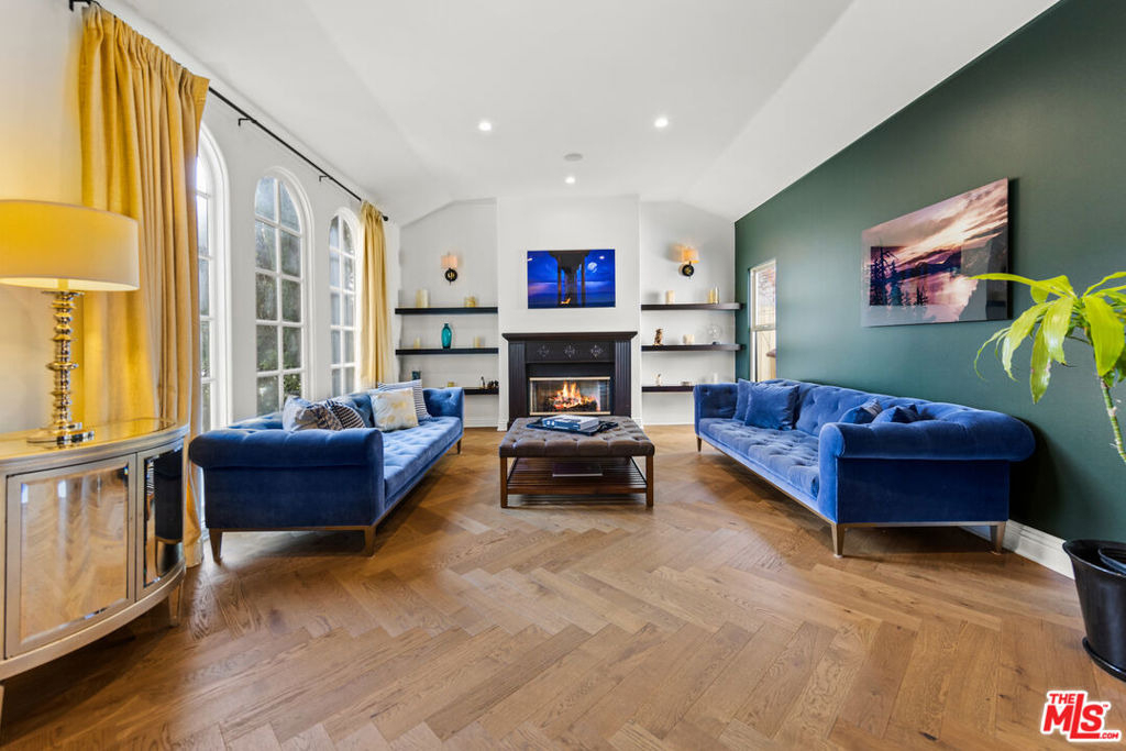 725 Oxford Avenue - Photo 8