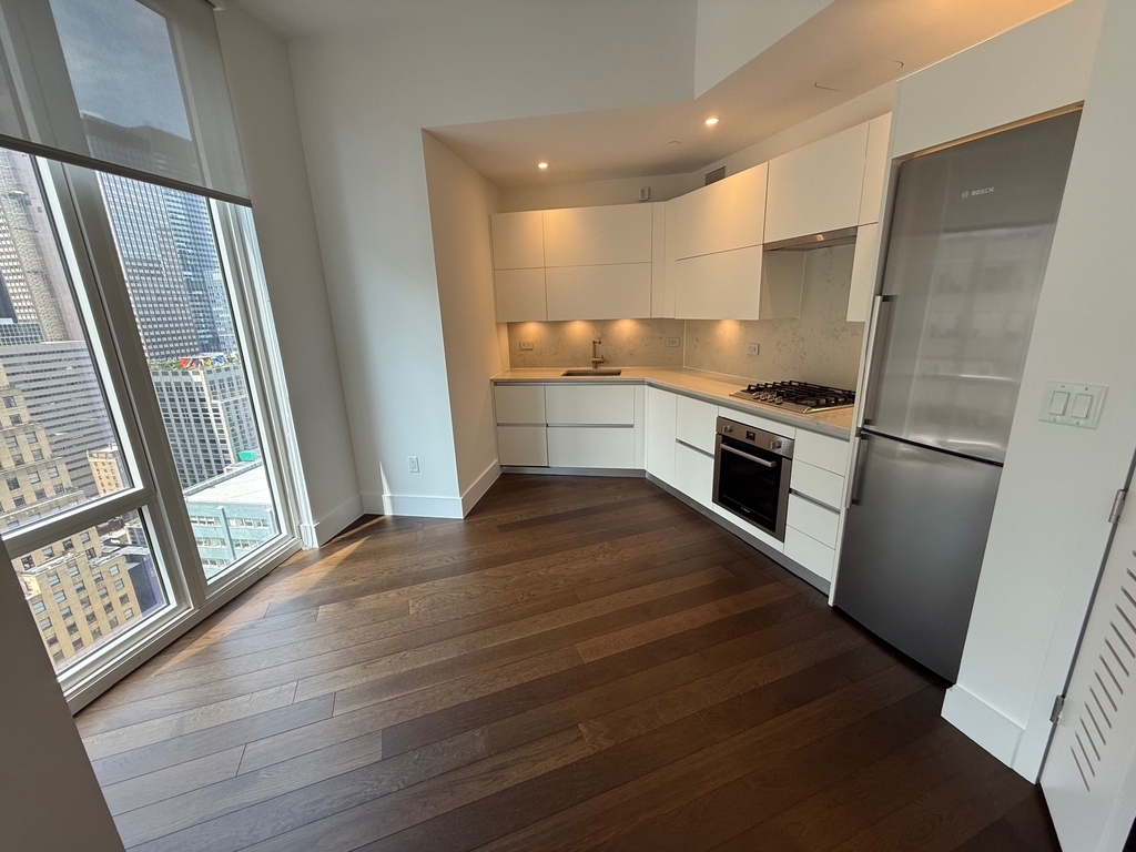 222 East 44th Street - Photo 0
