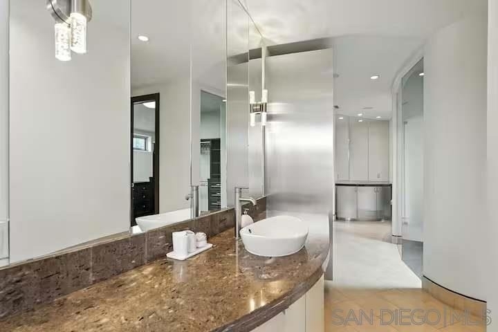 1676 Plum - Photo 34