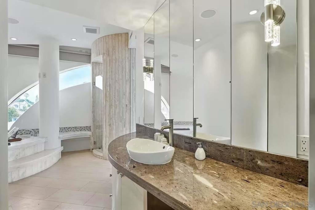 1676 Plum - Photo 32