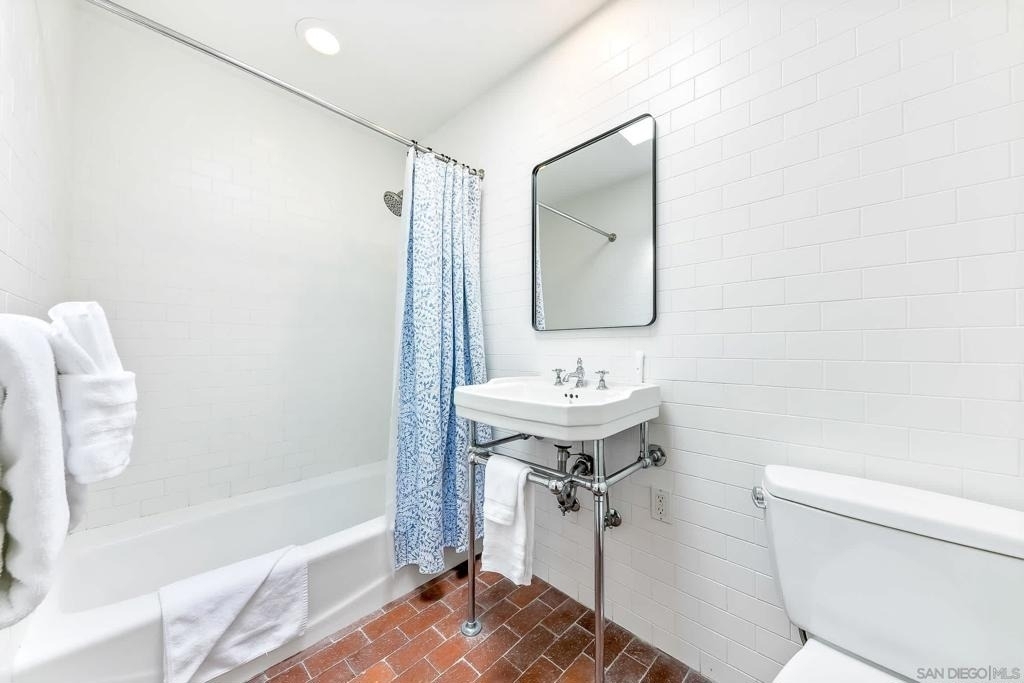 723 Arenas - Photo 22