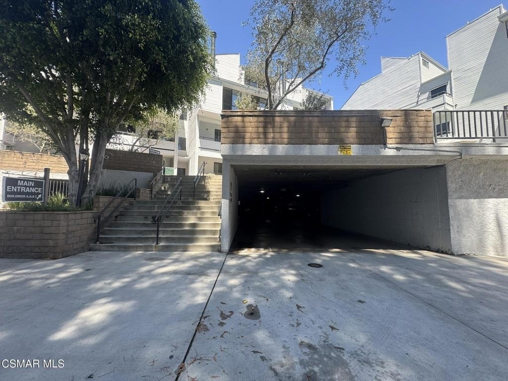 13331 Moorpark Street - Photo 20