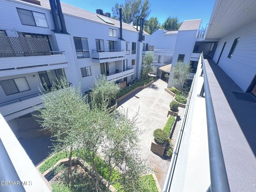 13331 Moorpark Street - Photo 15