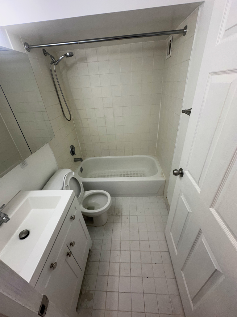 1425 York Avenue - Photo 6