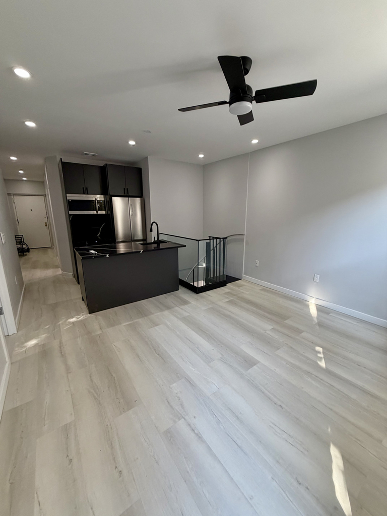 193 Stanton Street - Photo 0